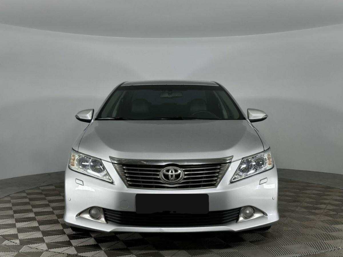 Toyota Camry, 2014 - фото №3