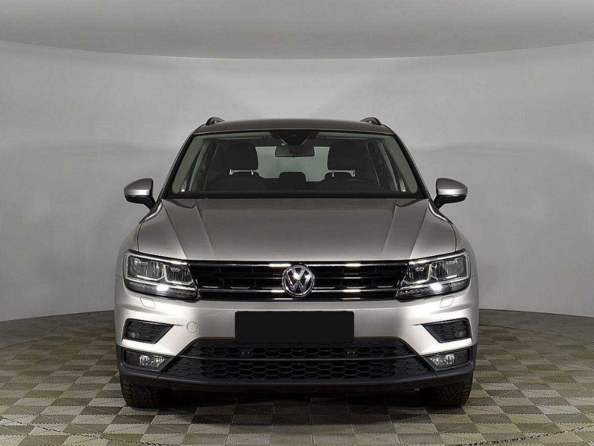 Volkswagen Tiguan, 2020 - фото №3