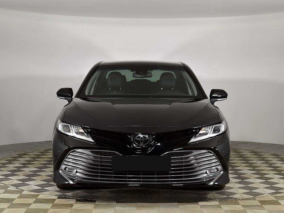 Toyota Camry, 2019 - фото №3