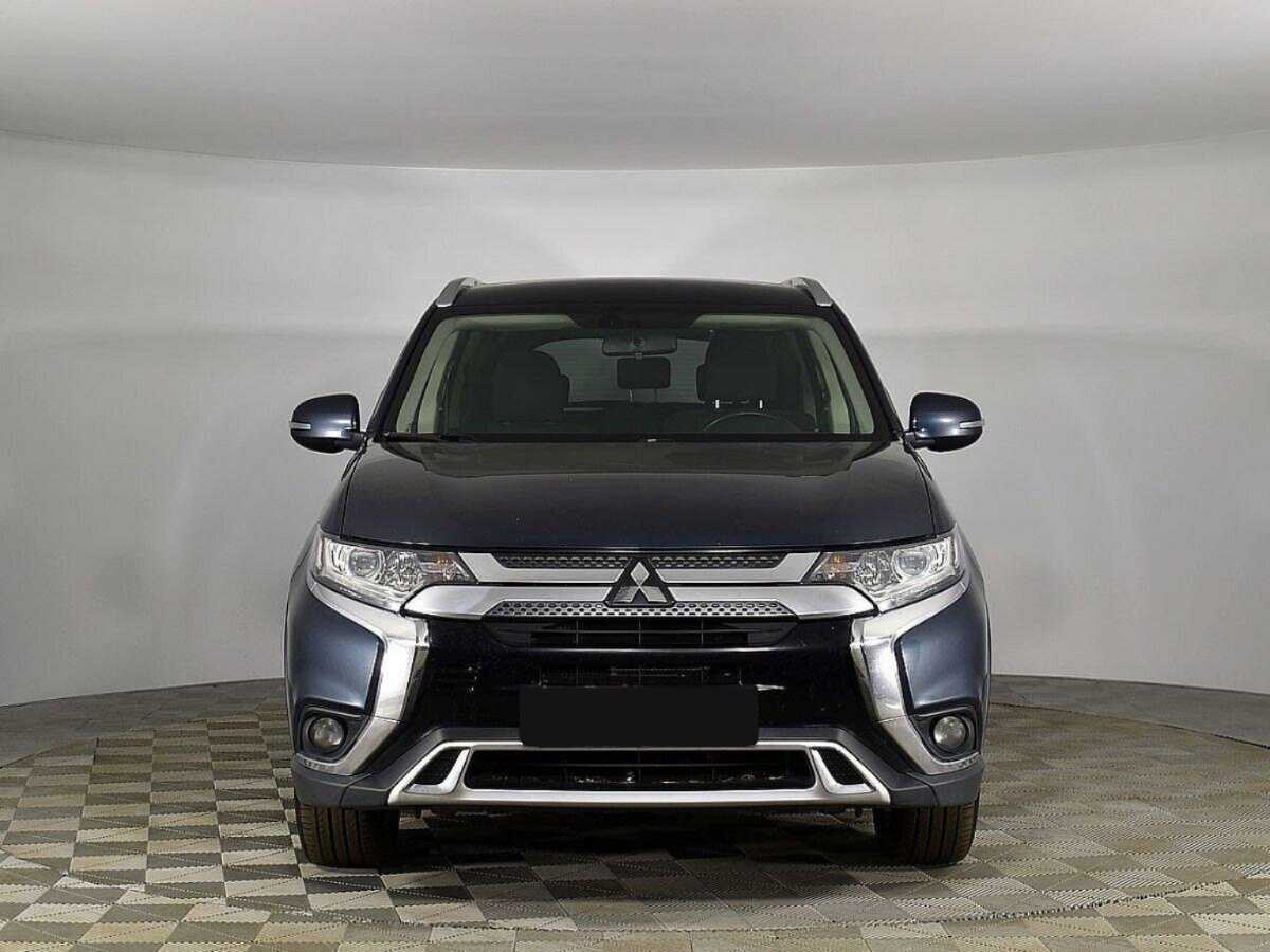 Mitsubishi Outlander, 2018 - фото №3