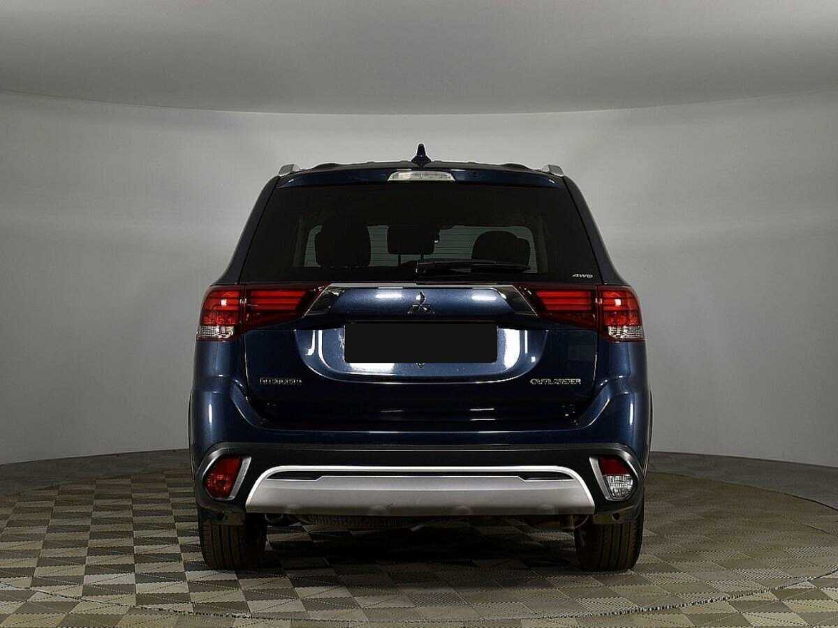Mitsubishi Outlander, 2018 - фото №4