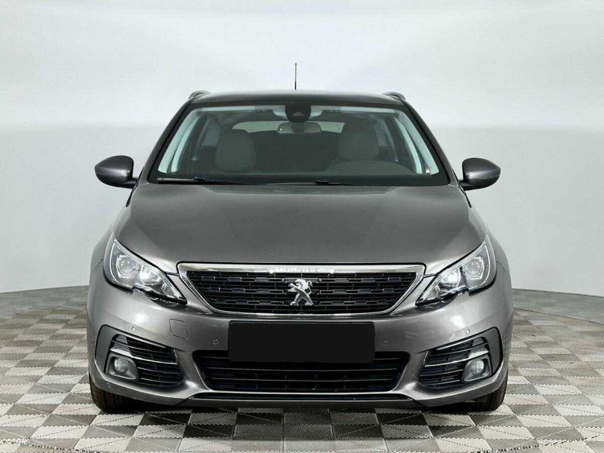 Peugeot 308, 2018 - фото №3