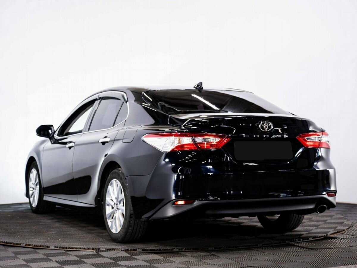 Toyota Camry, 2019 - фото №4