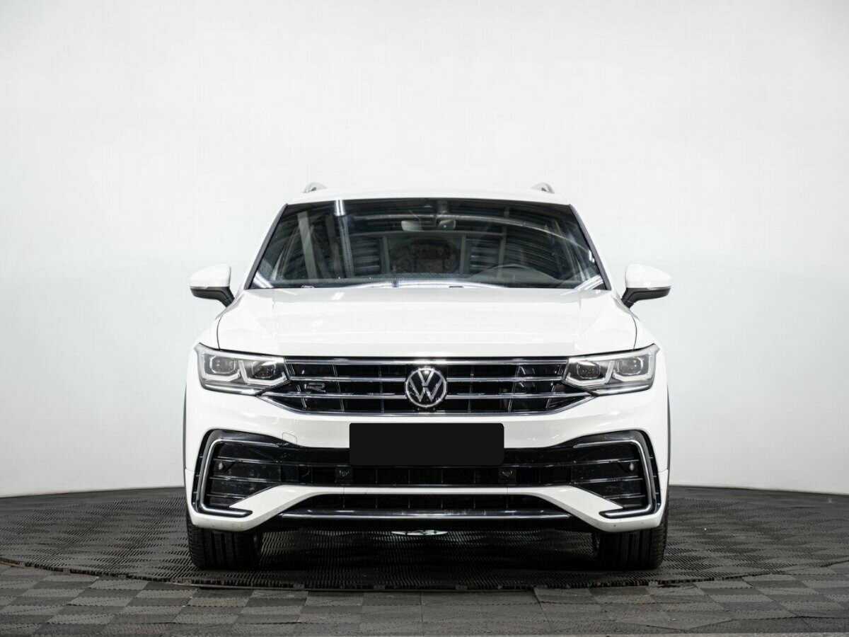 Volkswagen Tiguan, 2022 - фото №2