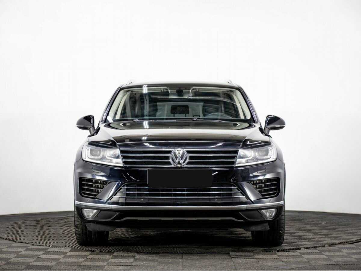 Volkswagen Touareg, 2016 - фото №2
