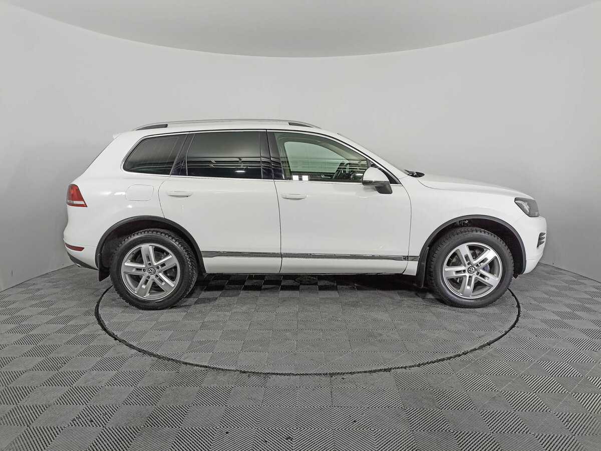 Volkswagen Touareg, 2013 - фото №4