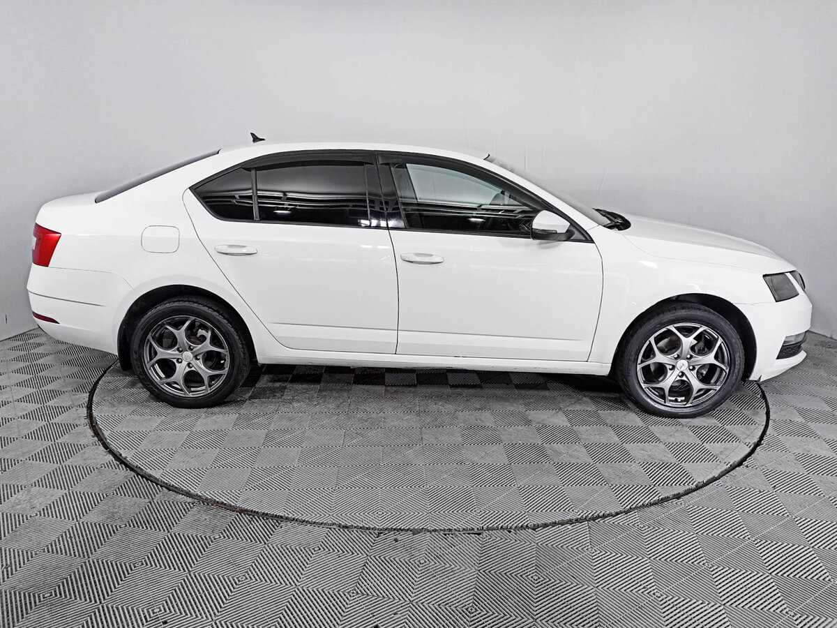 Skoda Octavia, 2019 - фото №4