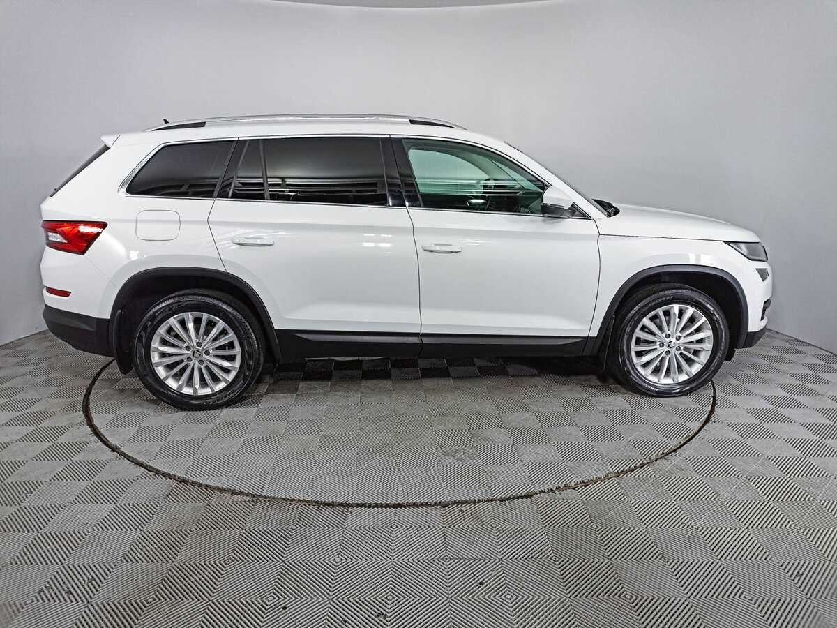 Skoda Kodiaq, 2021 - фото №4