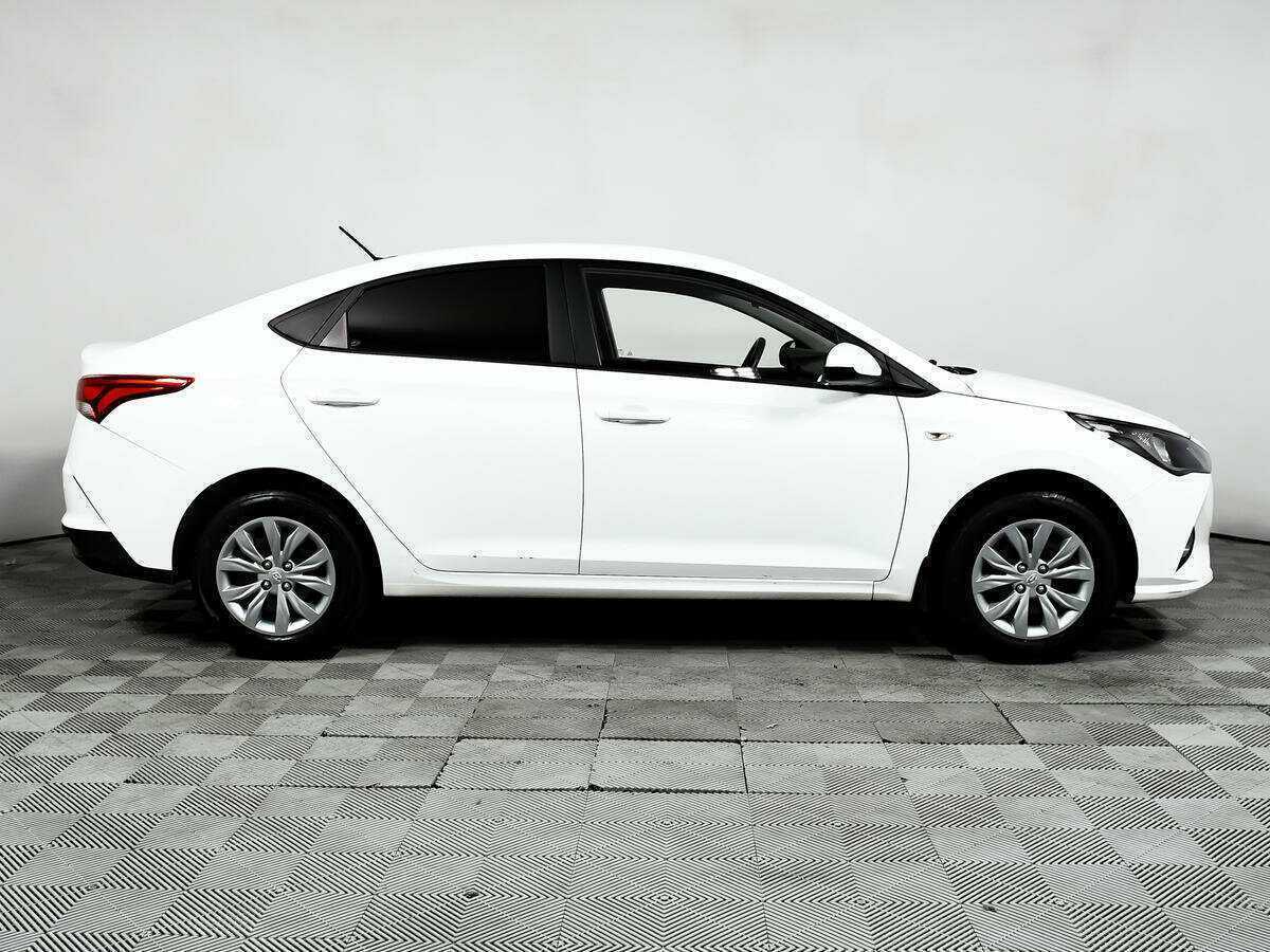 Hyundai Solaris, 2020 - фото №4