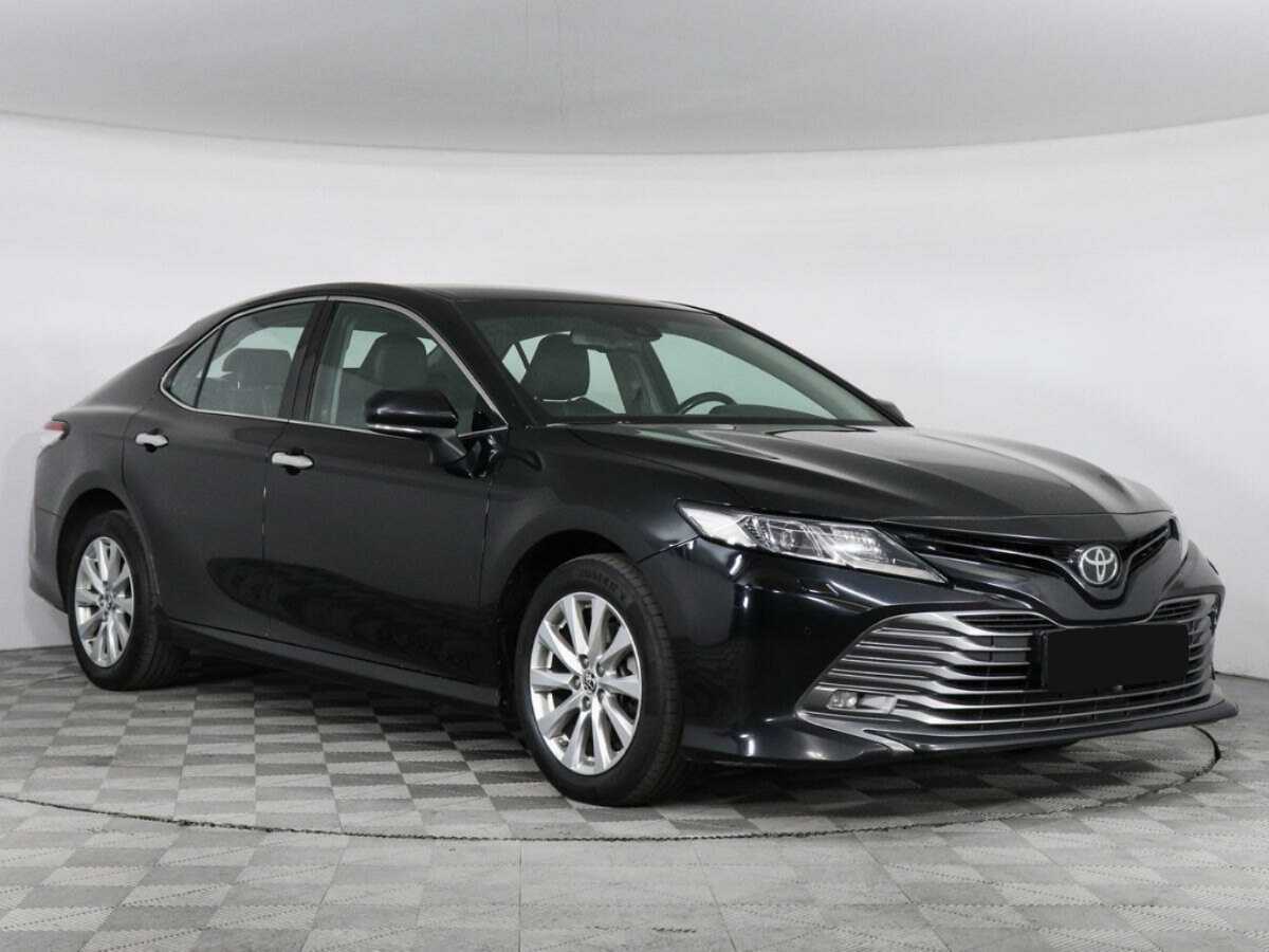 Toyota Camry, 2019 - фото №3