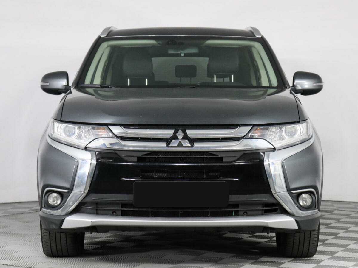 Mitsubishi Outlander, 2018 - фото №2