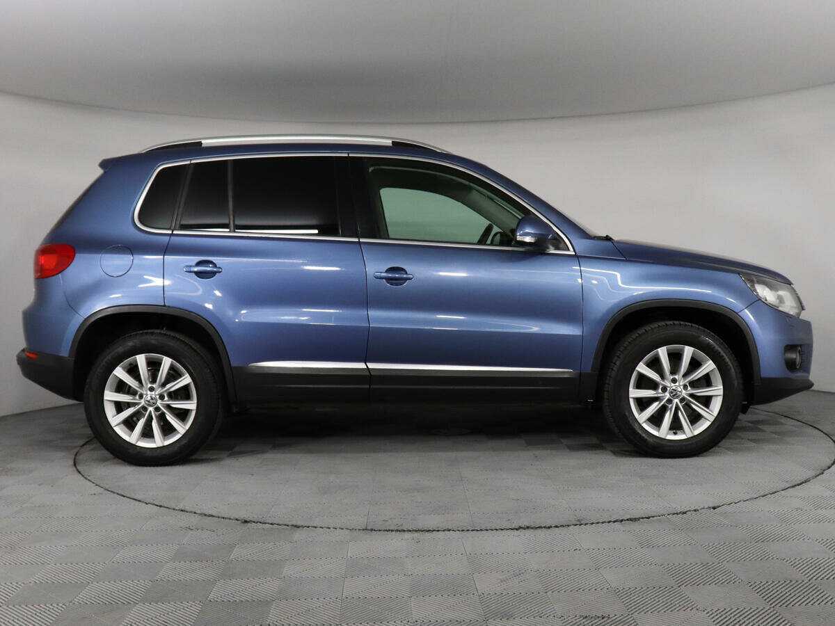 Volkswagen Tiguan, 2012 - фото №4