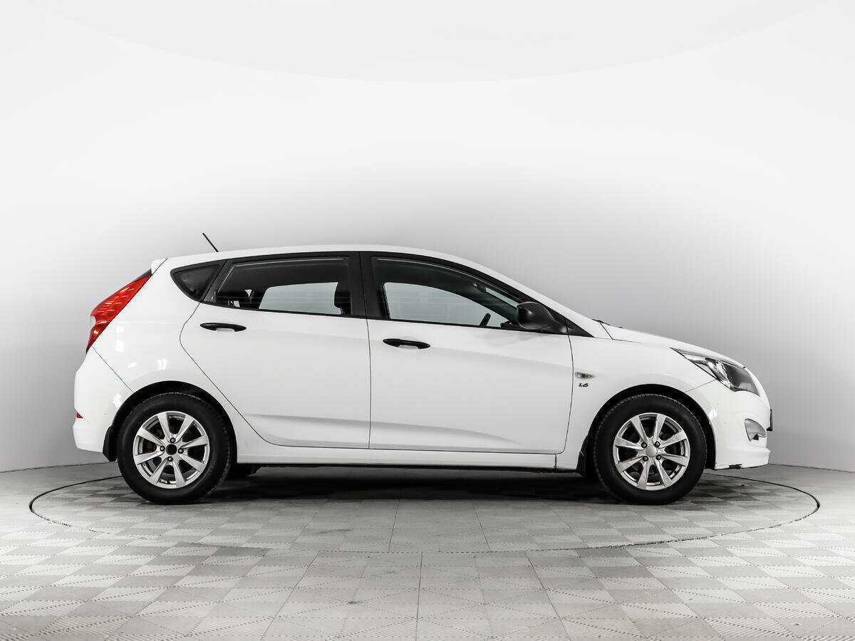 Hyundai Solaris, 2015 - фото №4
