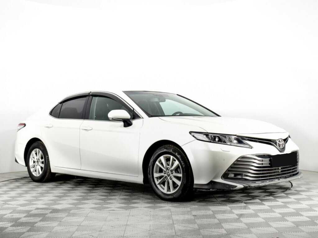 Toyota Camry, 2018 - фото №3