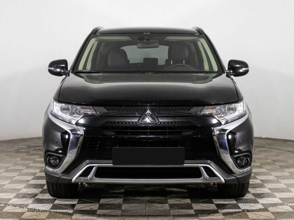 Mitsubishi Outlander, 2021 - фото №2