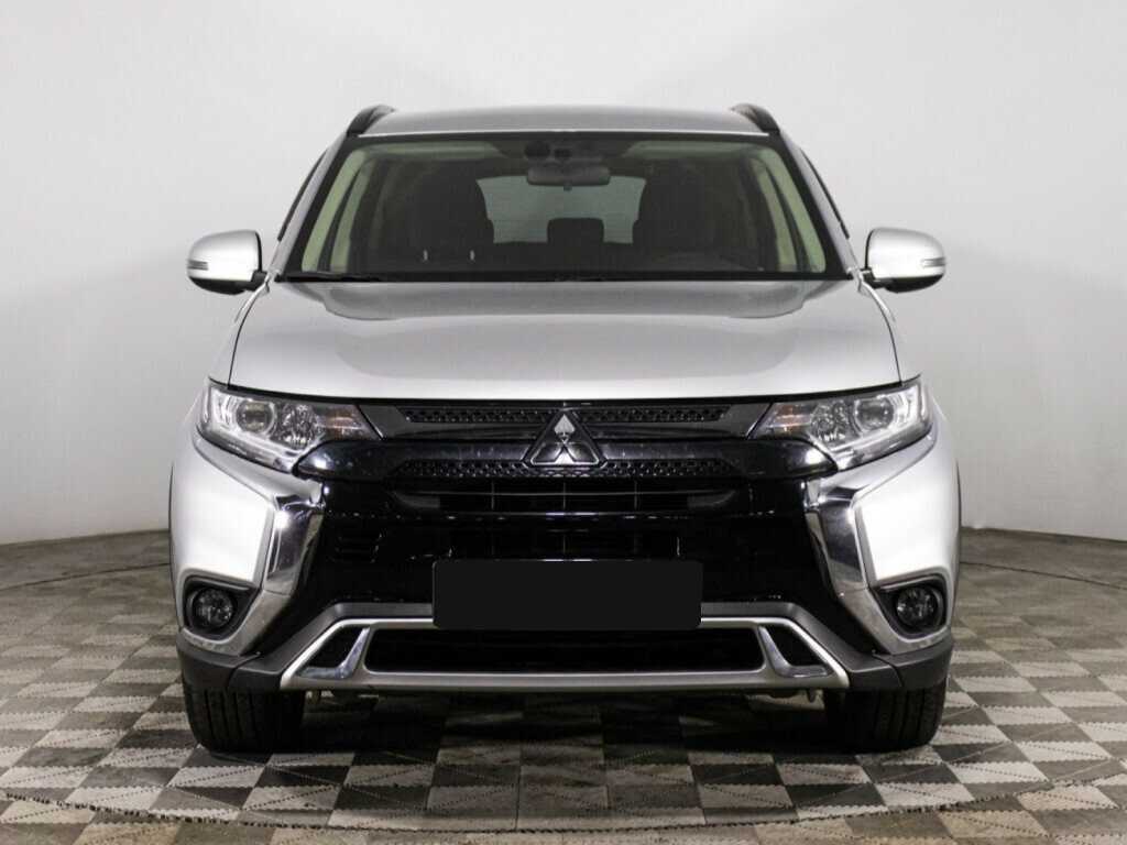 Mitsubishi Outlander, 2021 - фото №2