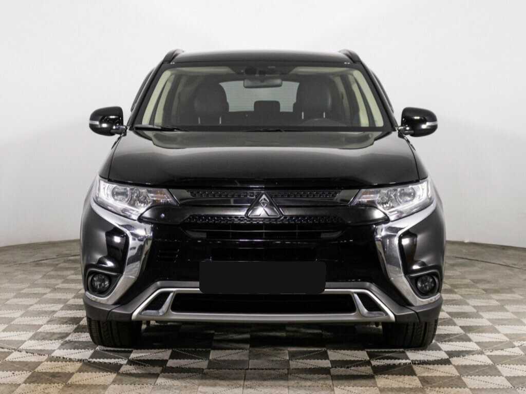 Mitsubishi Outlander, 2021 - фото №2
