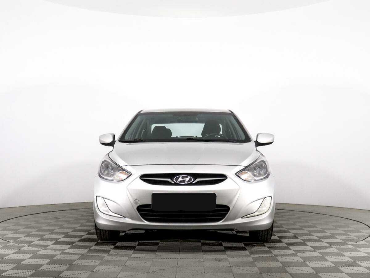 Hyundai Solaris, 2013 - фото №2