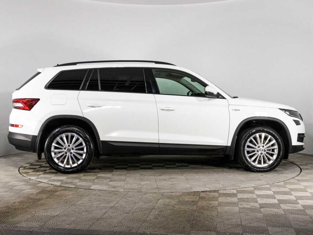 Skoda Kodiaq, 2021 - фото №4