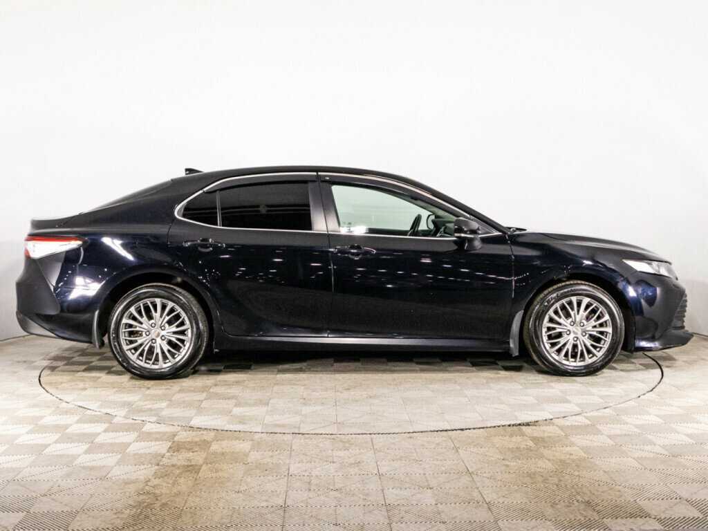 Toyota Camry, 2021 - фото №4
