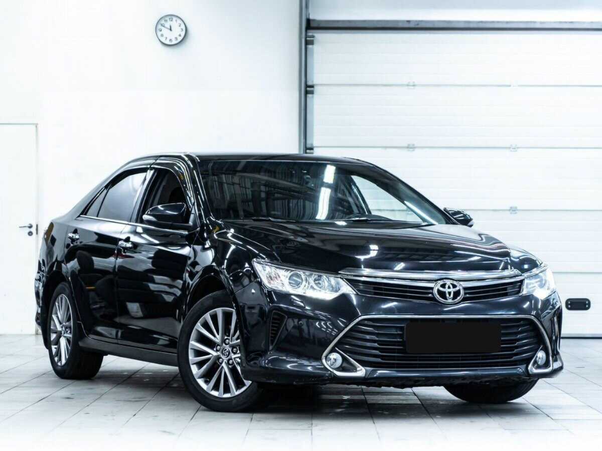 Toyota Camry, 2017 - фото №2