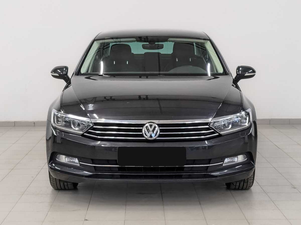 Volkswagen Passat, 2019 - фото №2