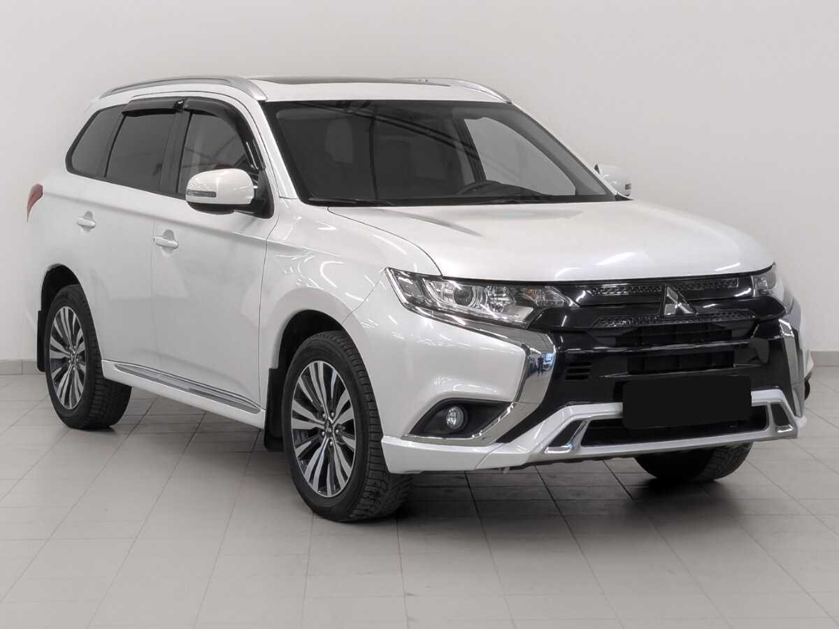 Mitsubishi Outlander, 2022 - фото №3