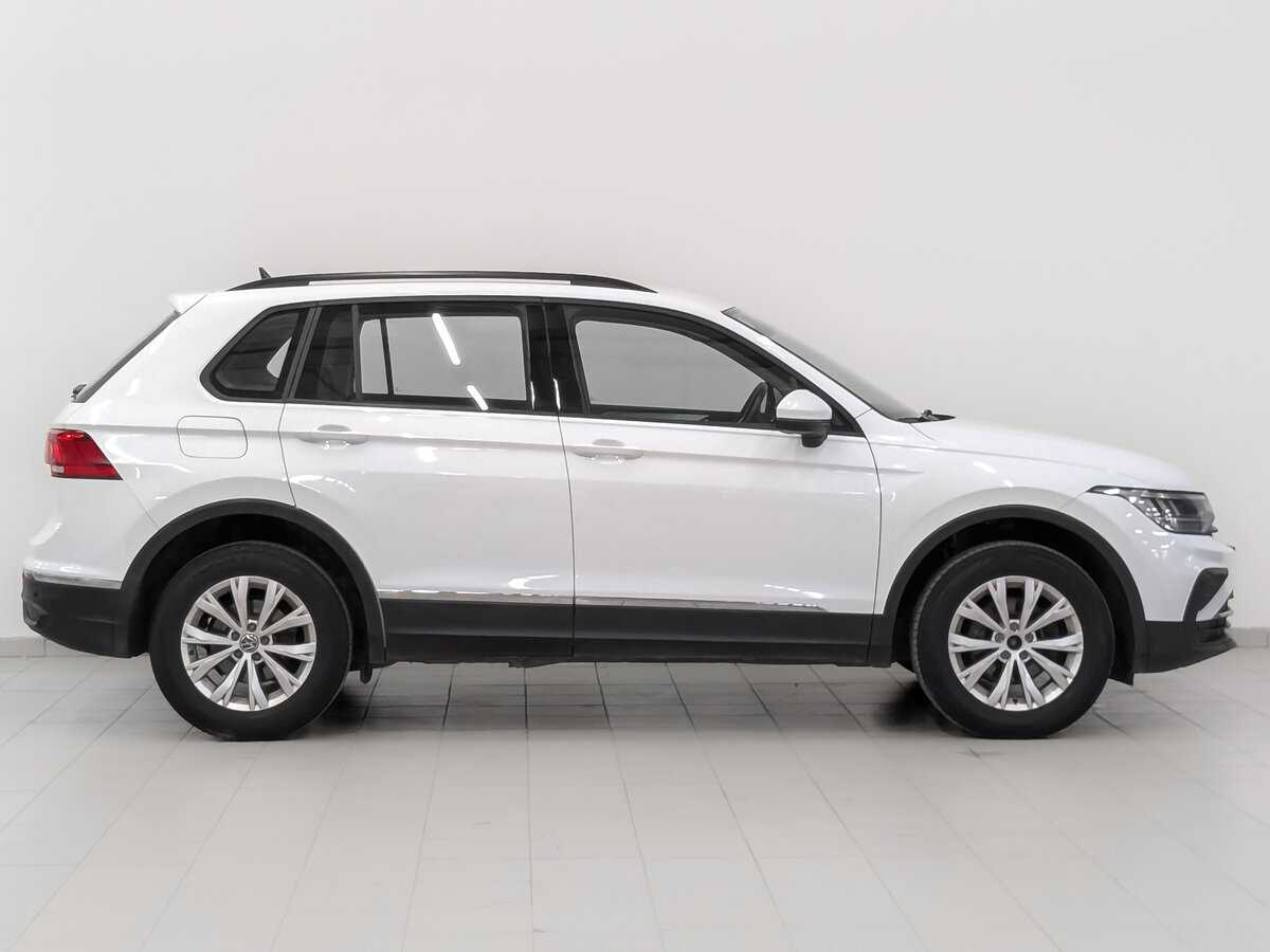Volkswagen Tiguan, 2021 - фото №4
