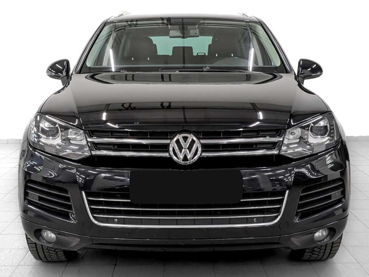 Volkswagen Touareg, 2013 - фото №2