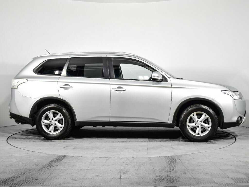 Mitsubishi Outlander, 2014 - фото №4