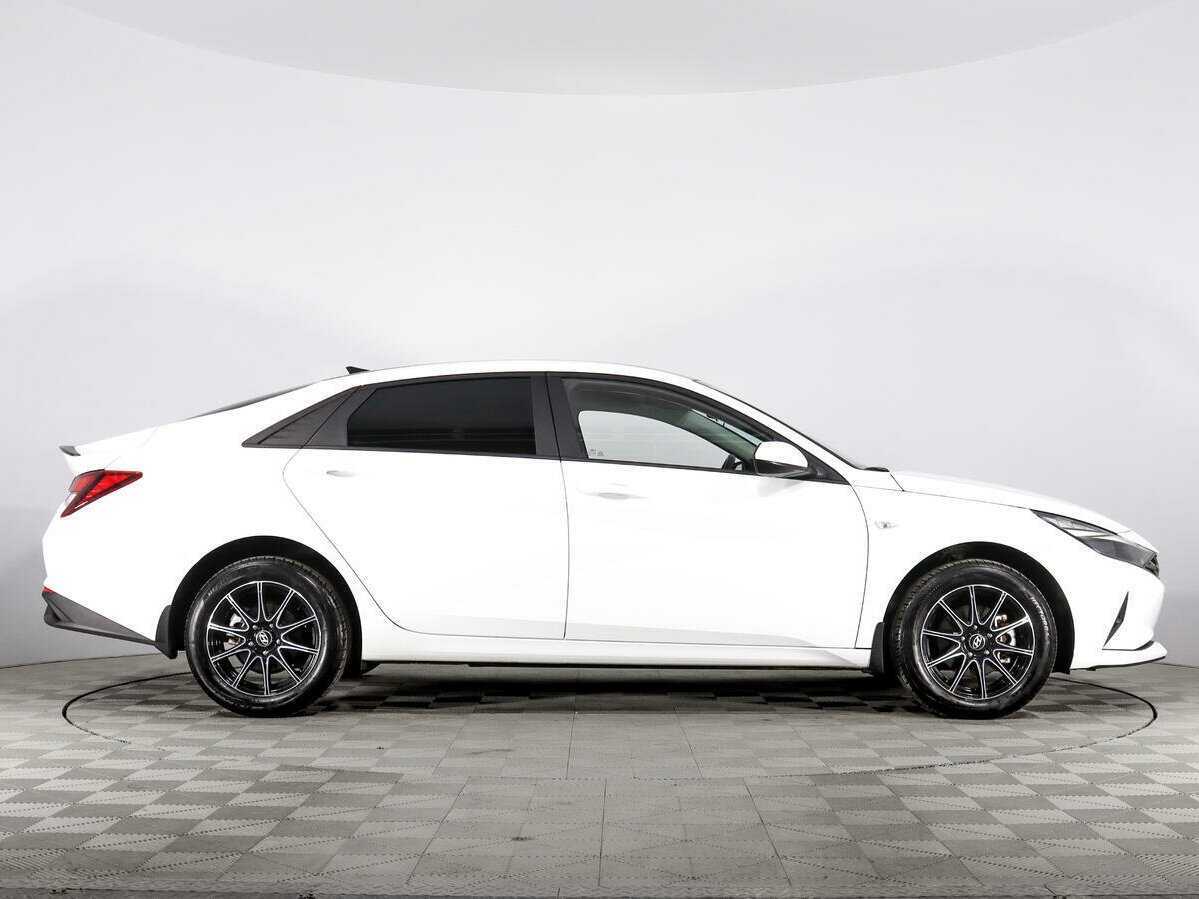 Hyundai Elantra, 2021 - фото №4