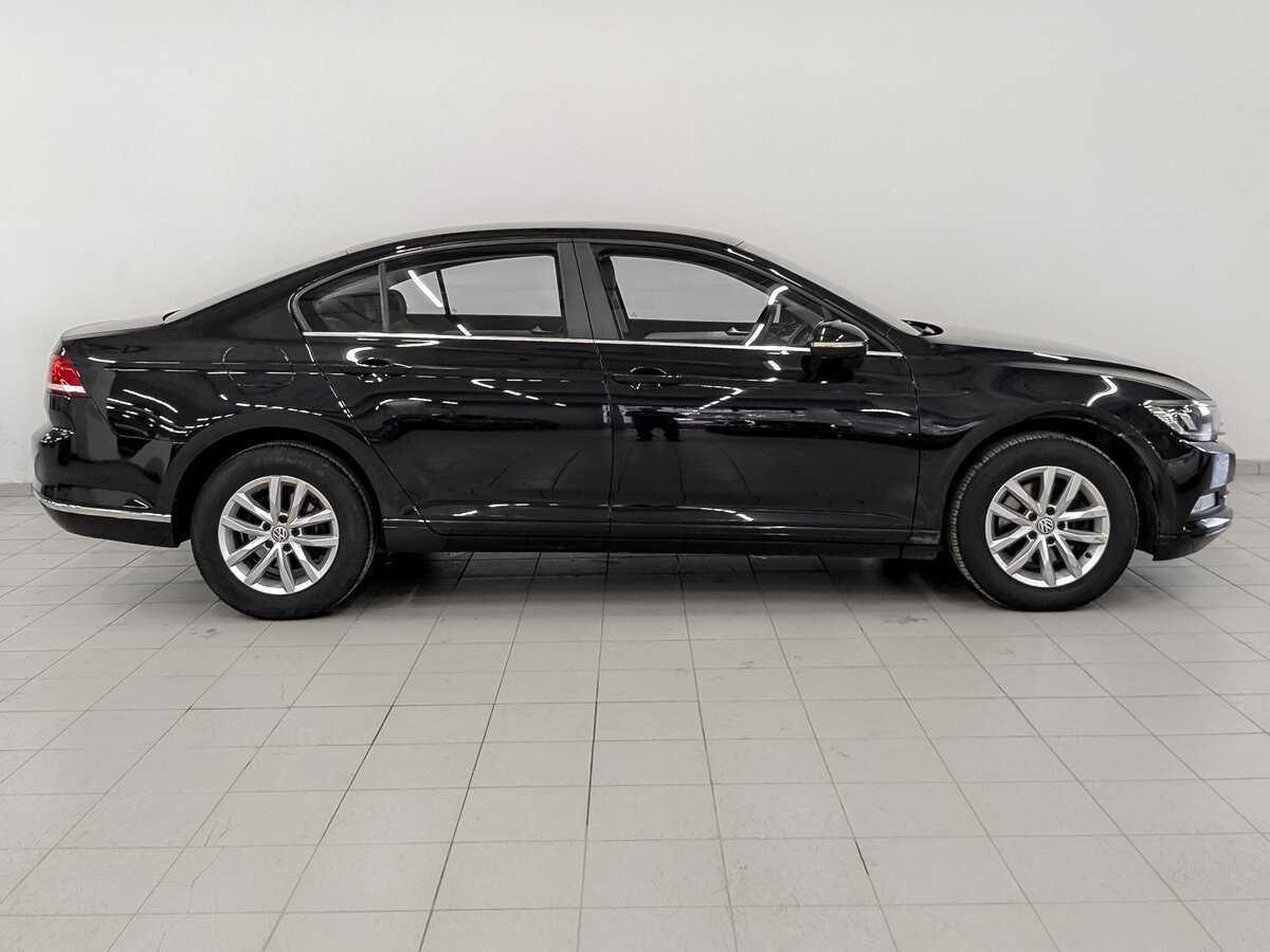 Volkswagen Passat, 2016 - фото №4
