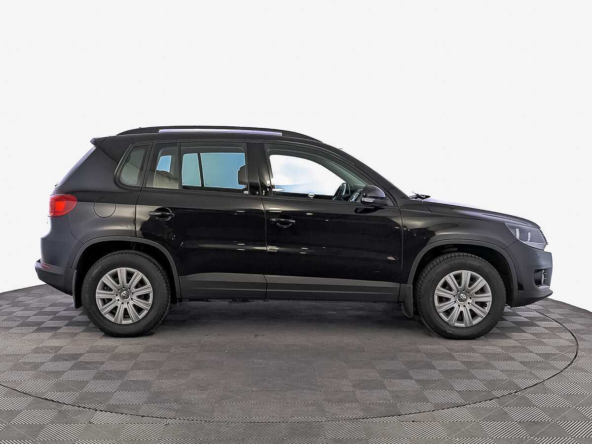 Volkswagen Tiguan, 2015 - фото №4
