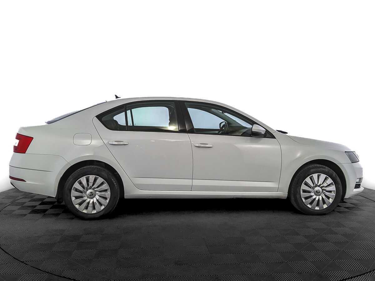 Skoda Octavia, 2019 - фото №4