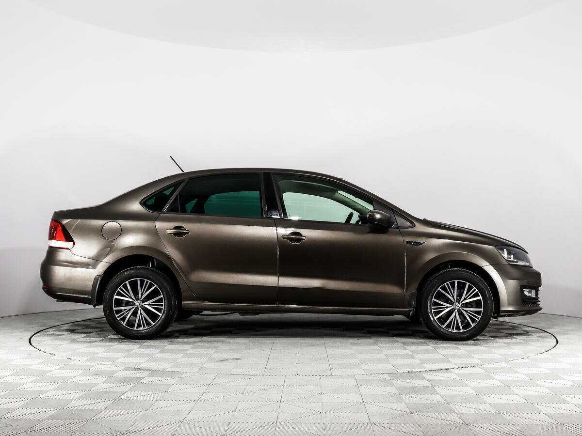 Volkswagen Polo, 2016 - фото №4