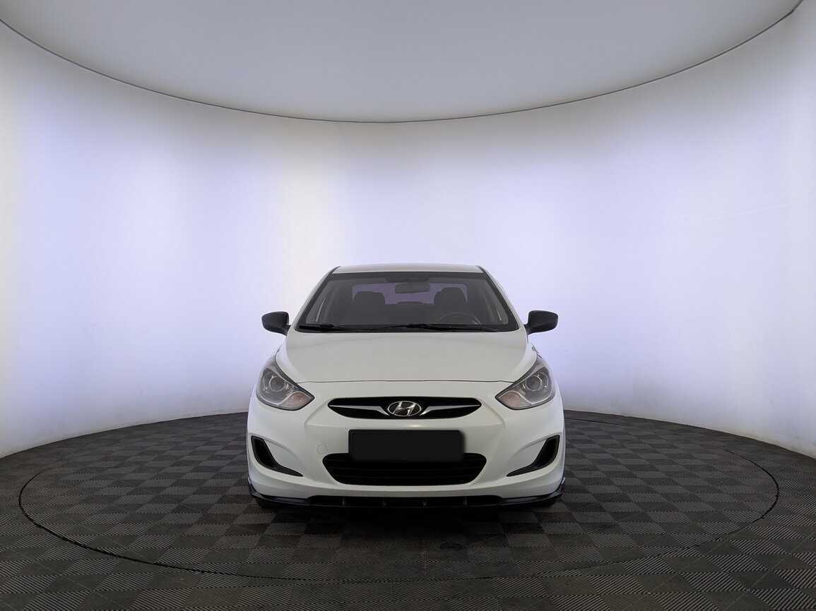 Hyundai Solaris, 2013 - фото №2