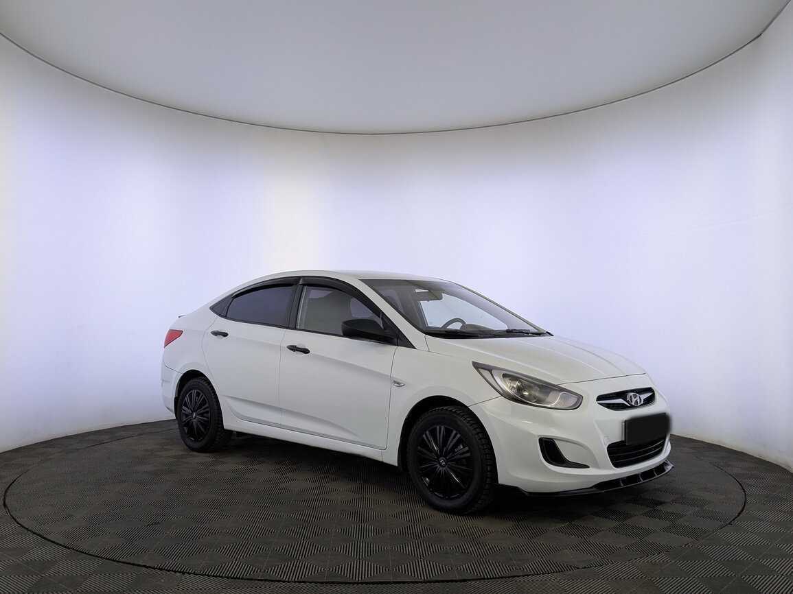 Hyundai Solaris, 2013 - фото №3