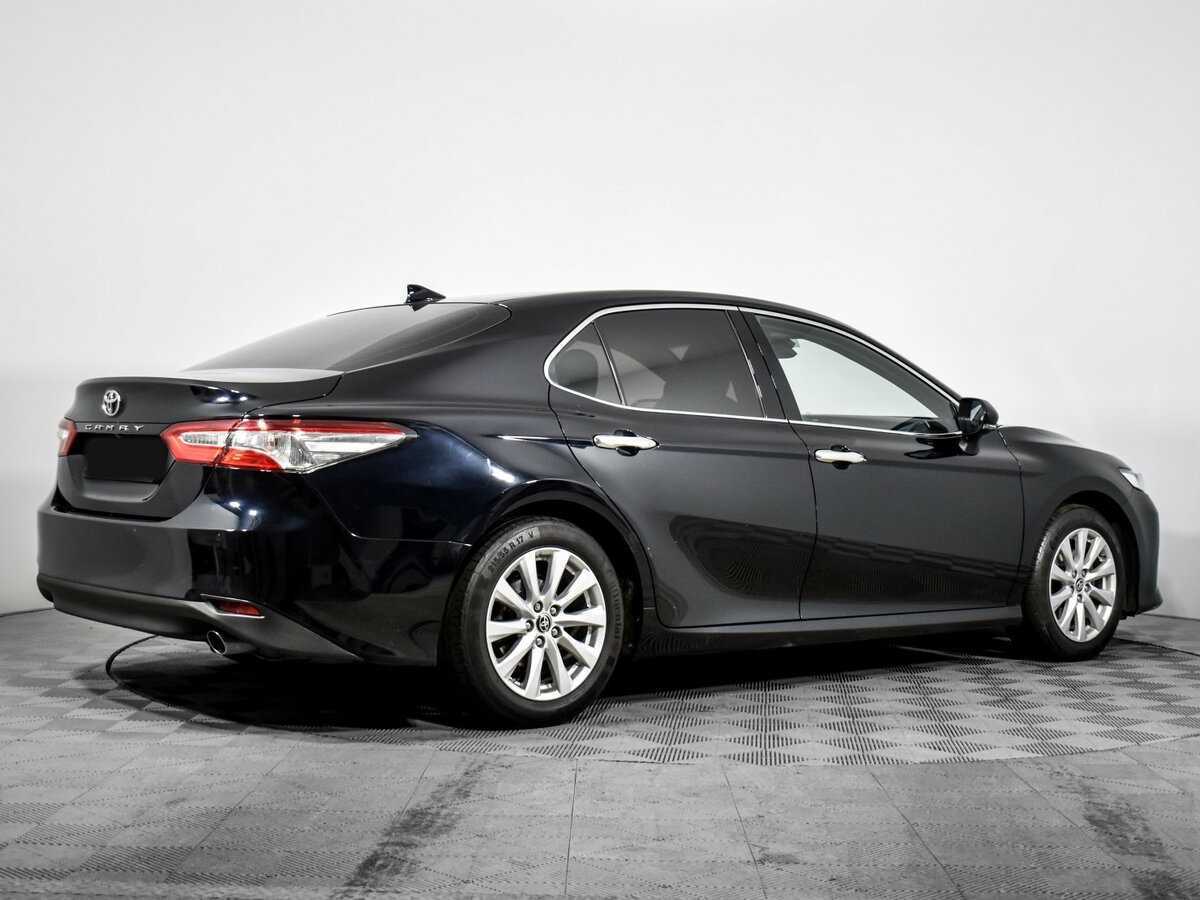Toyota Camry, 2020 - фото №2