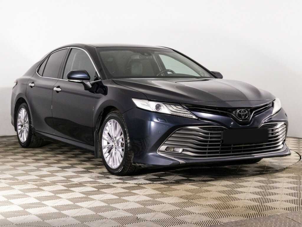 Toyota Camry, 2019 - фото №3