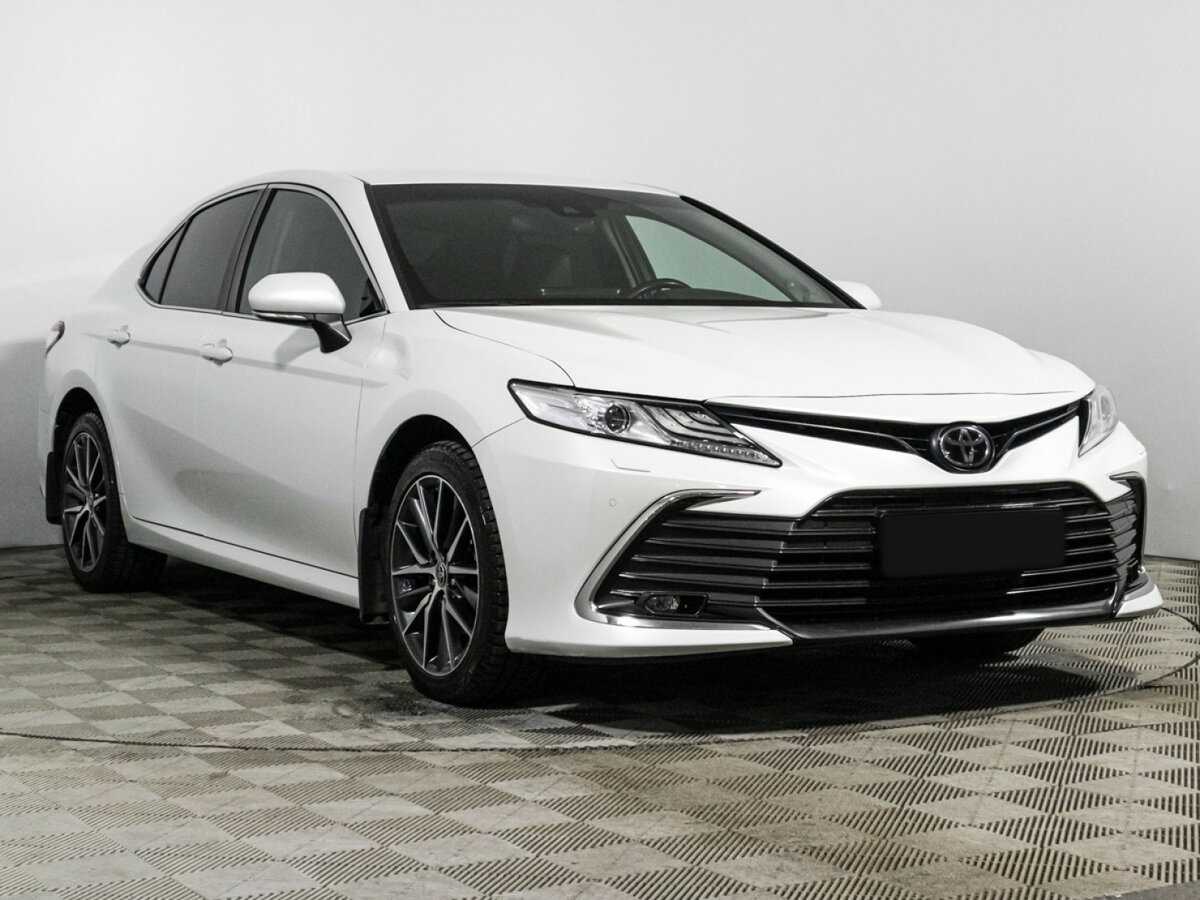 Toyota Camry, 2021 - фото №3