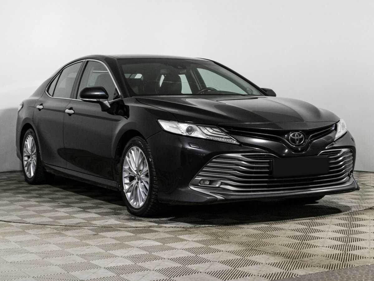 Toyota Camry, 2018 - фото №3