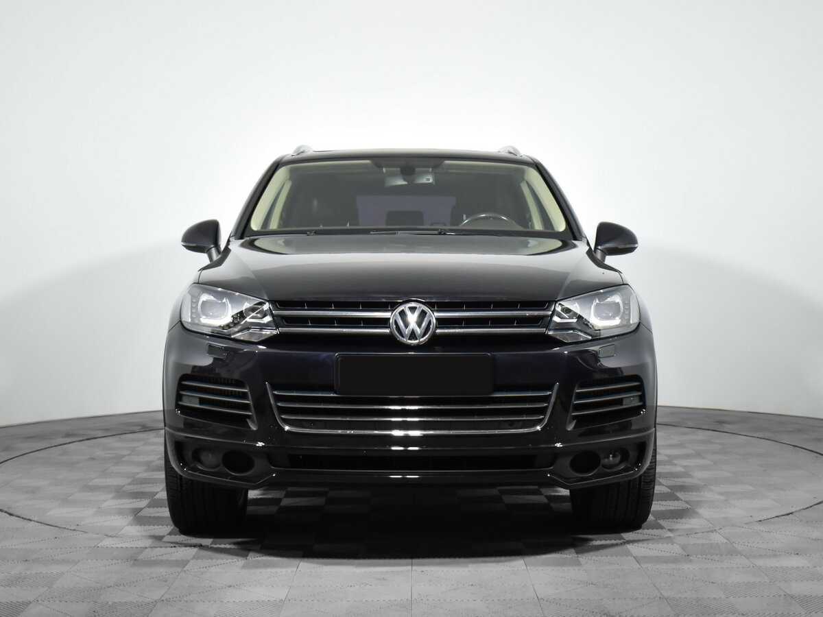 Volkswagen Touareg, 2013 - фото №2
