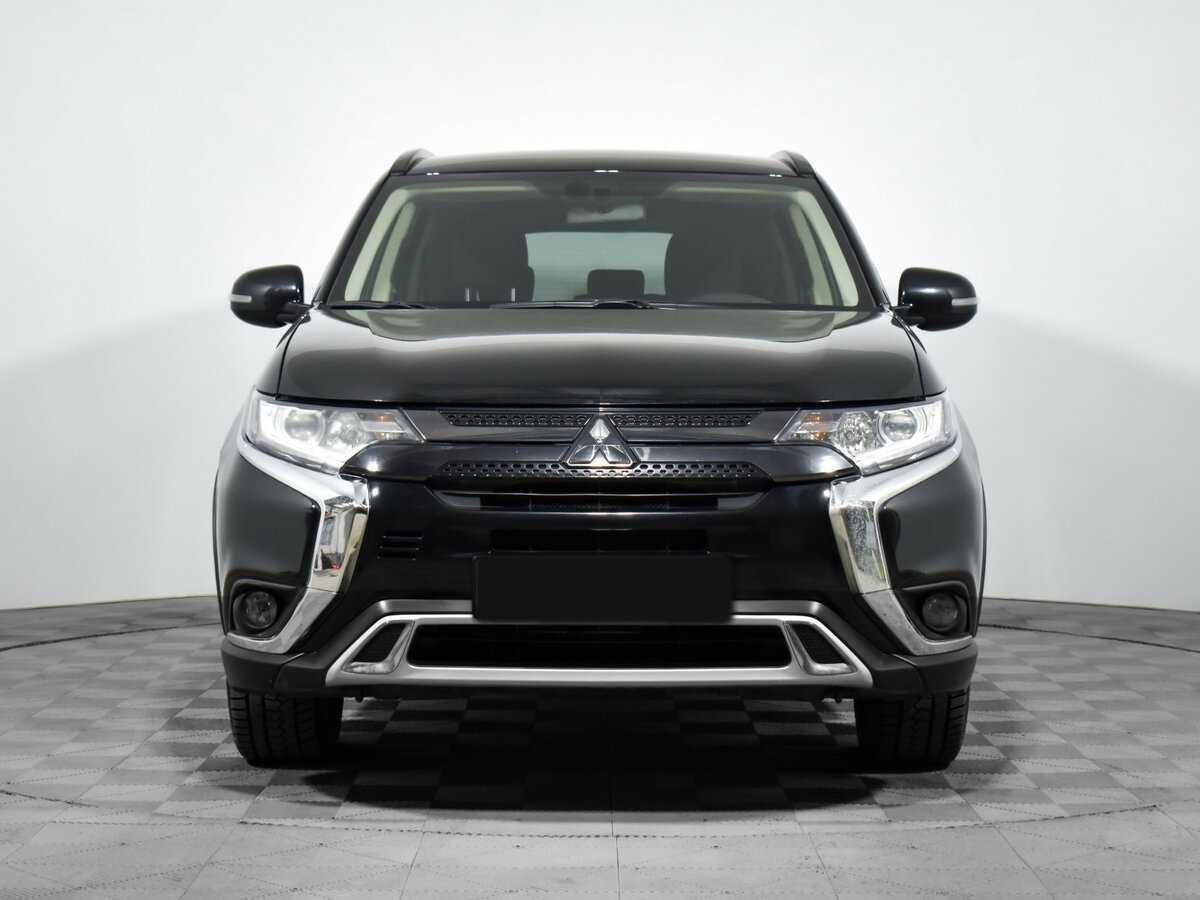 Mitsubishi Outlander, 2021 - фото №2