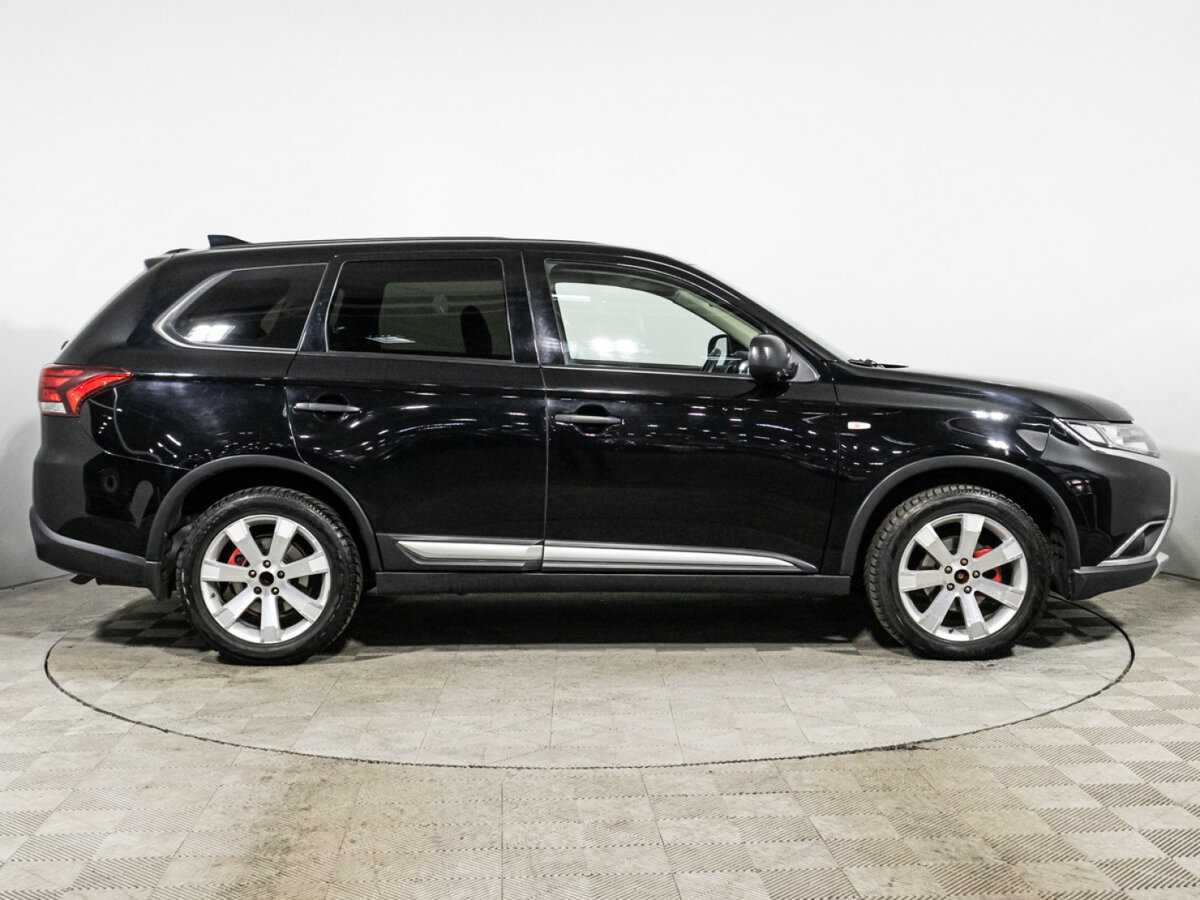 Mitsubishi Outlander, 2018 - фото №4