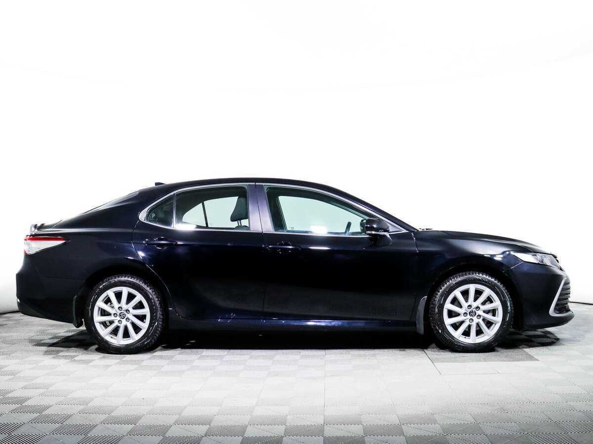 Toyota Camry, 2021 - фото №4