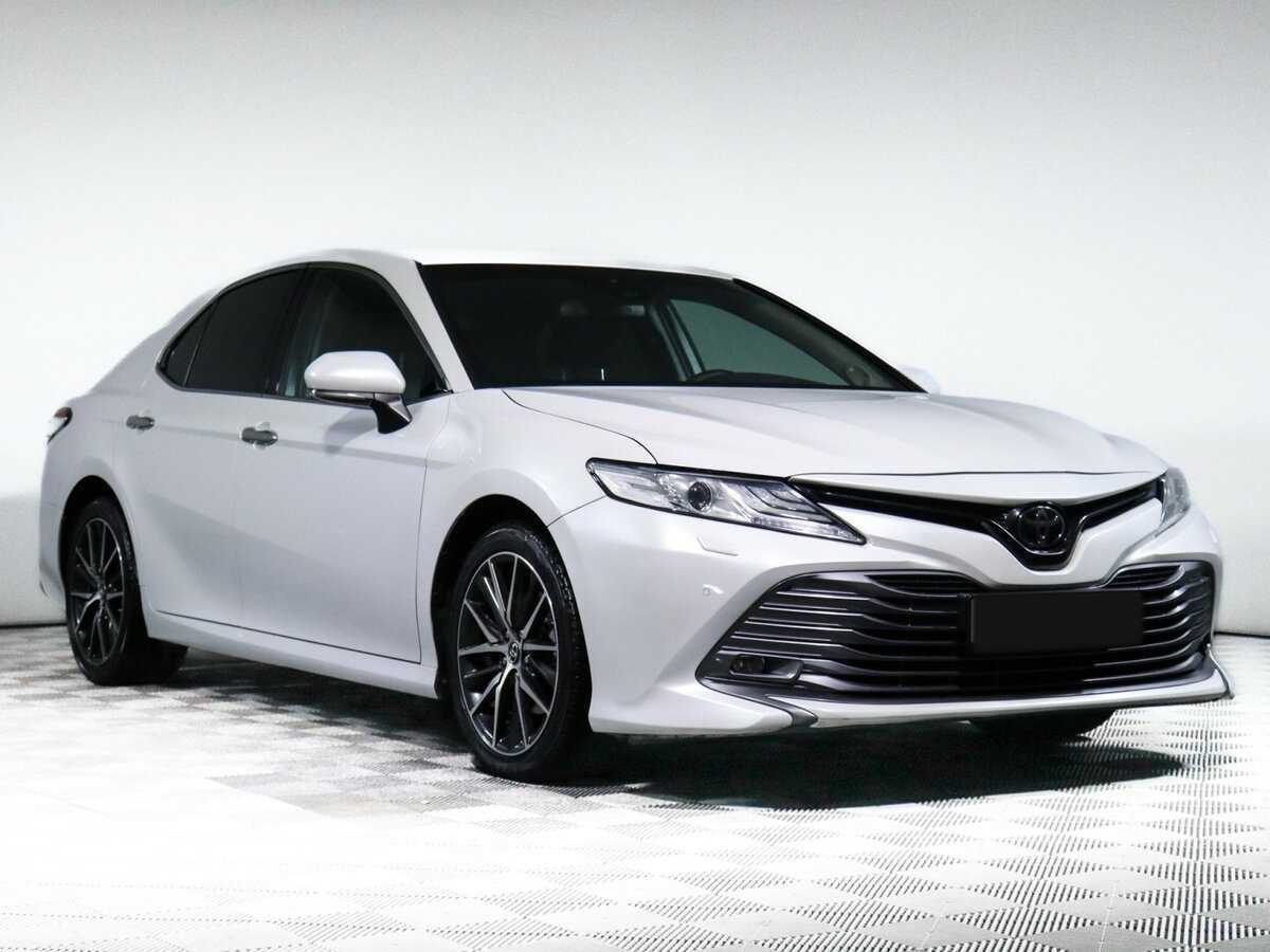 Toyota Camry, 2019 - фото №3
