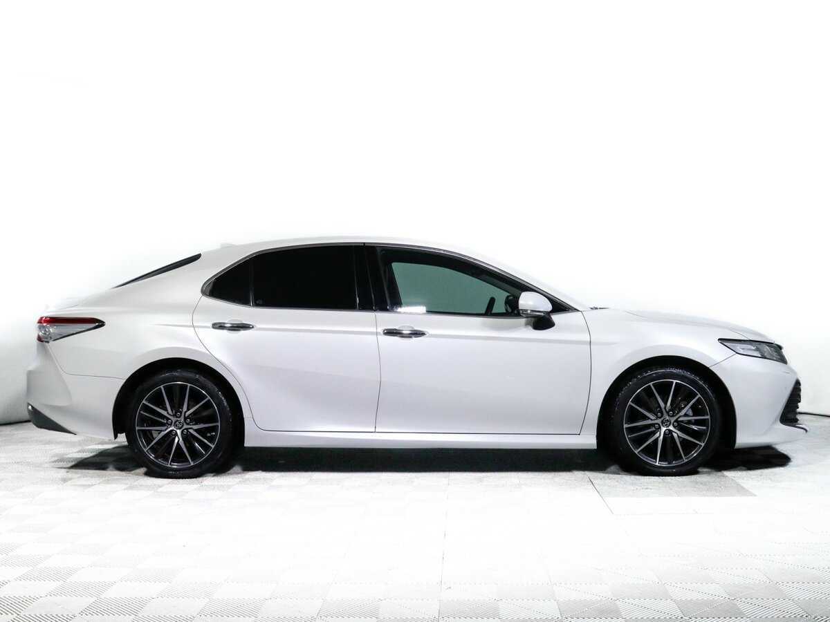 Toyota Camry, 2019 - фото №4
