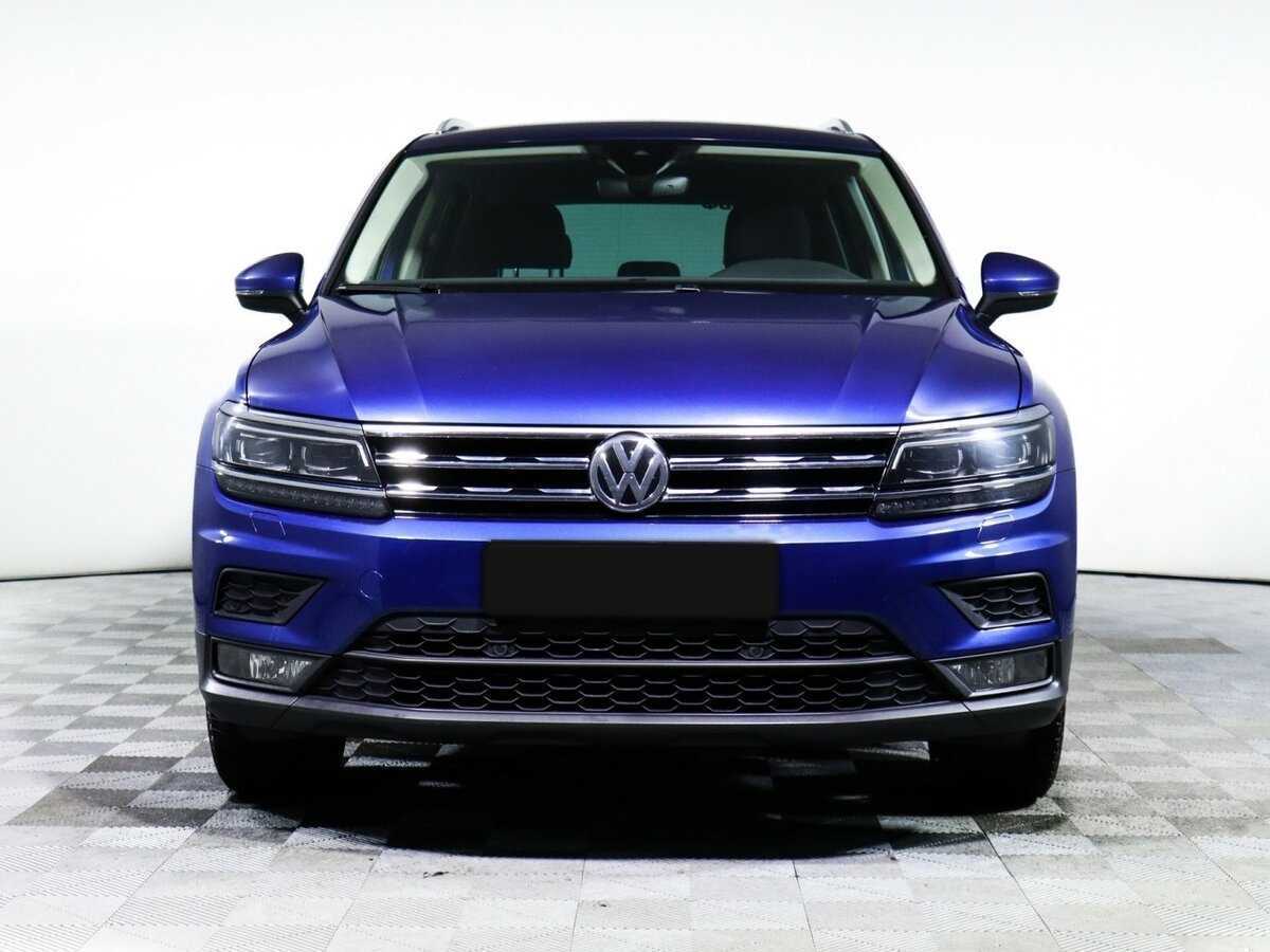 Volkswagen Tiguan, 2020 - фото №2