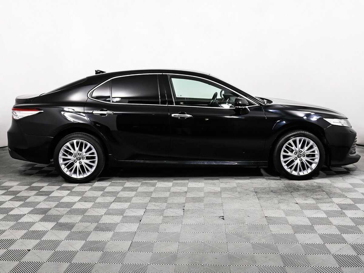 Toyota Camry, 2018 - фото №4
