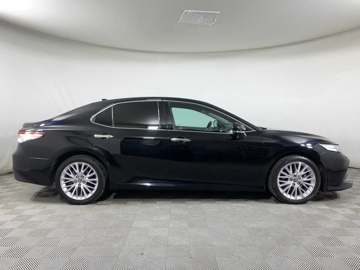Toyota Camry, 2020 - фото №4